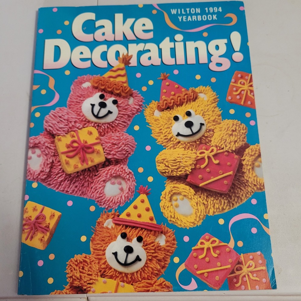 Vintage Wilton 1994 Yearbook Cake Decorating Instructional Guide Book Retro 90s